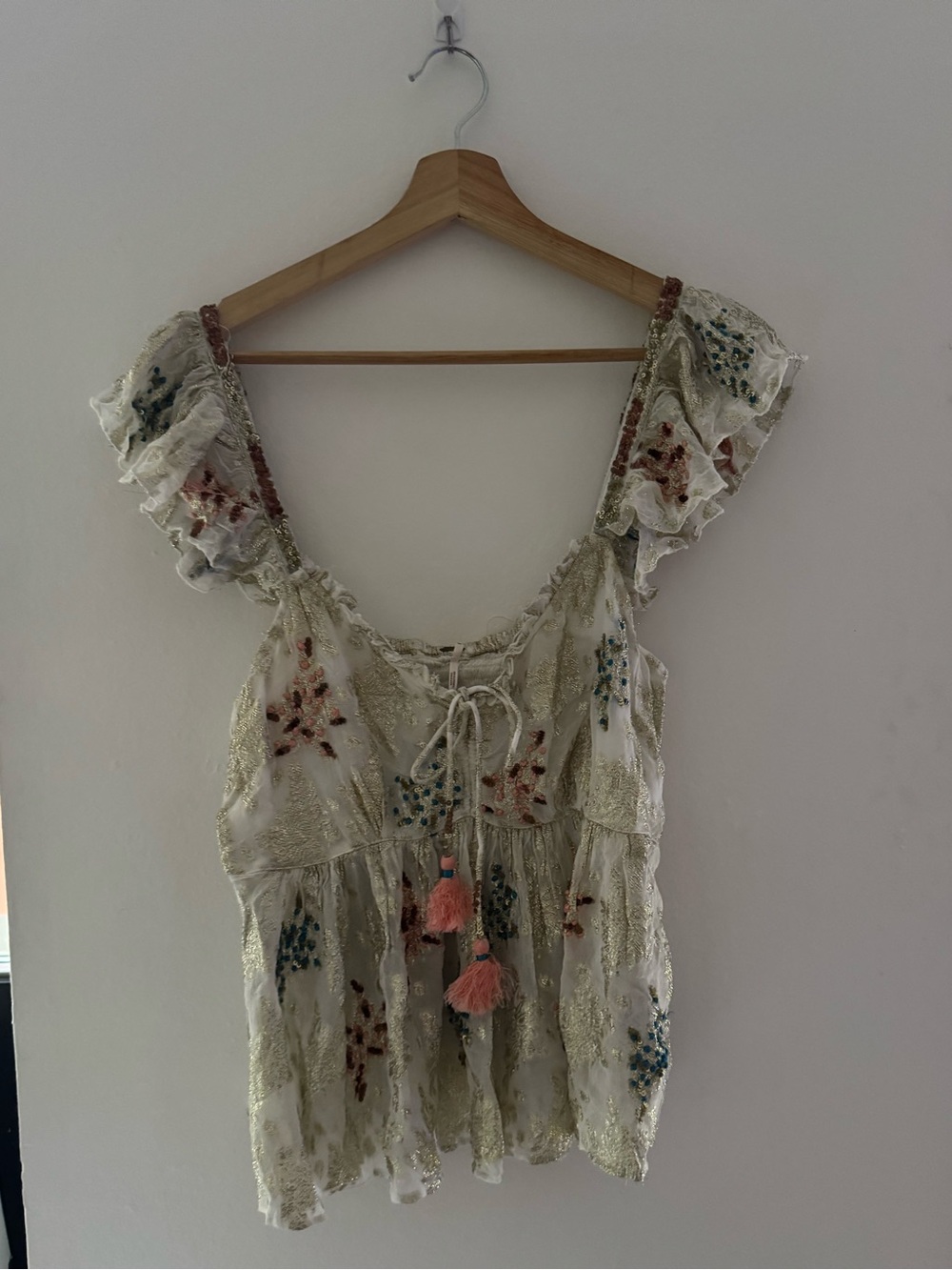 FREE PEOPLE Sz M ALL THAT SHIMMERS EMBROIDERED JACQUARD FLUTTER SLEEVE TOP - Picture 6 of 6